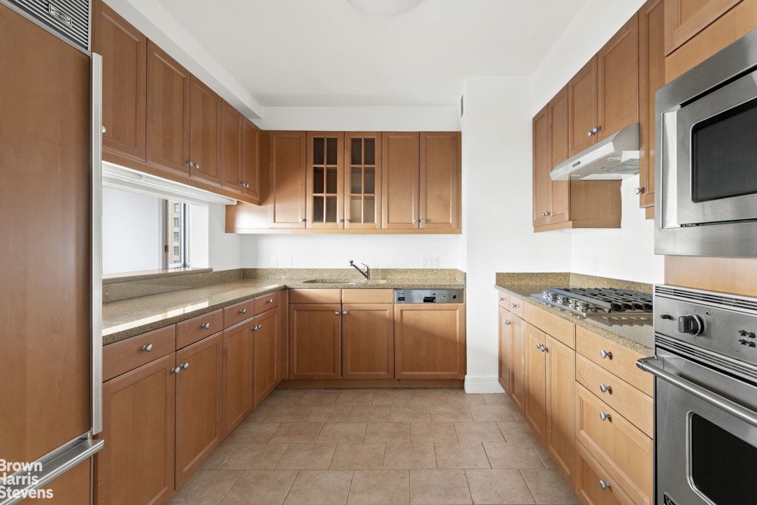 10 Little West Street 15C Battery Park City New York NY 10004