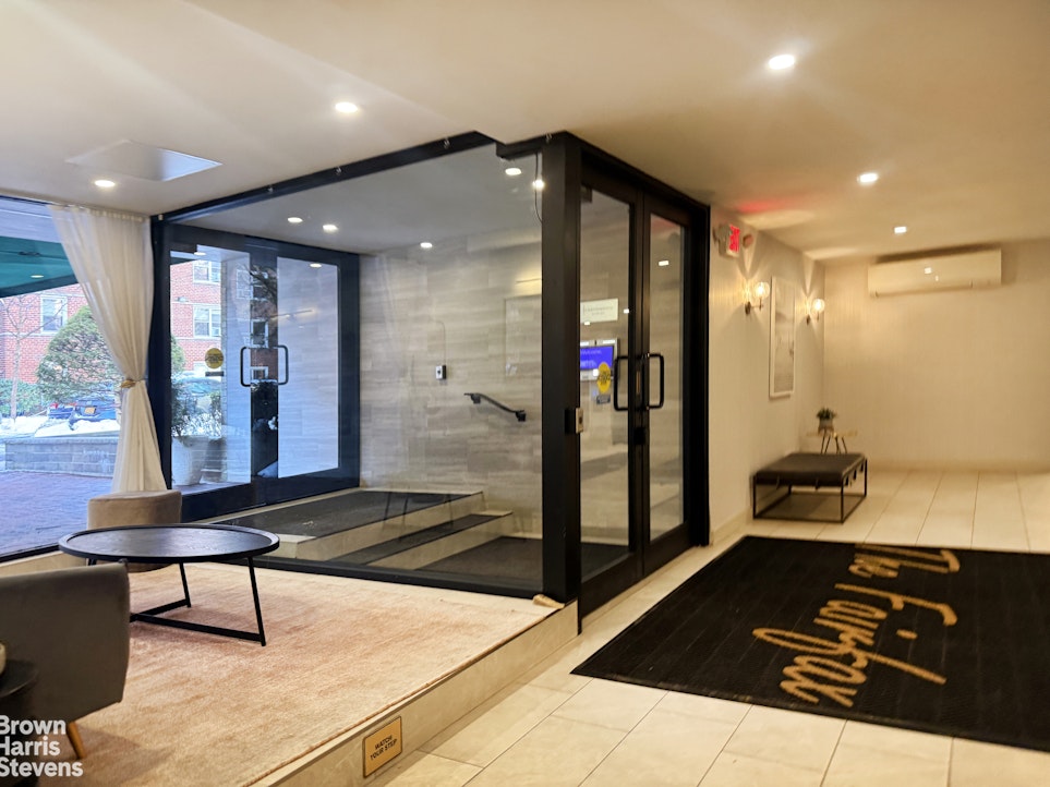 110-15 71st Road 3M Forest Hills Queens NY 11375