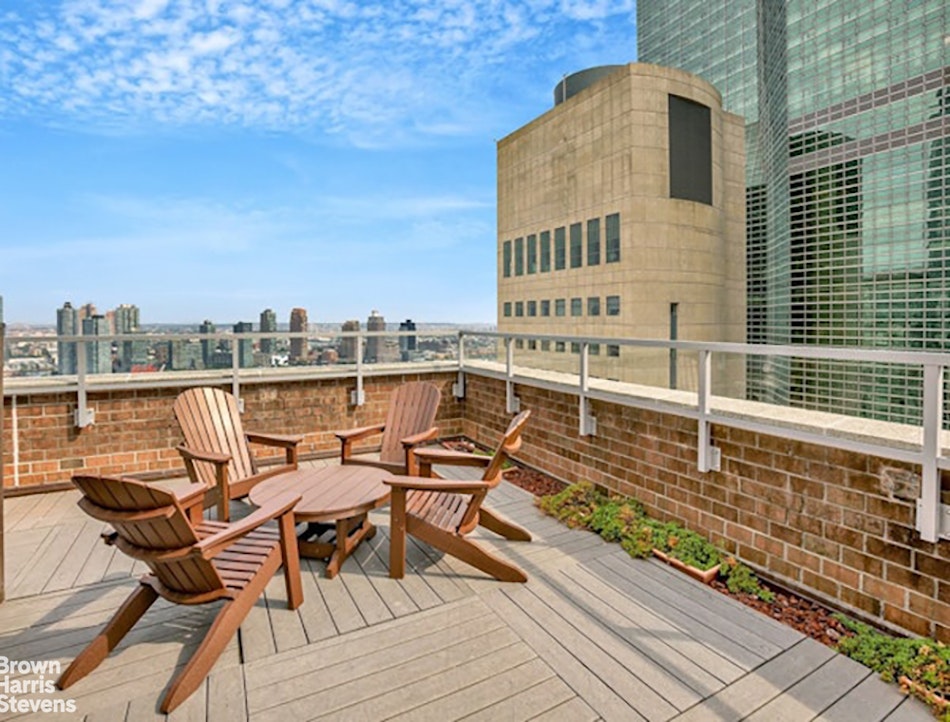 333 East 45th Street 26F Turtle Bay New York NY 10017