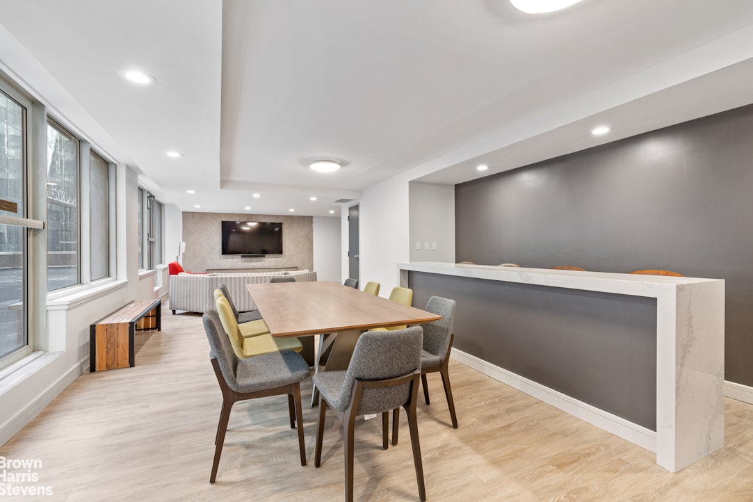 333 East 45th Street 26F Turtle Bay New York NY 10017