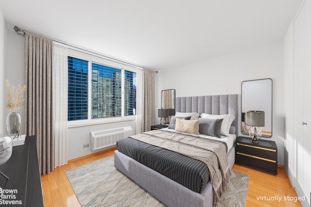 333 East 45th Street 26F Turtle Bay New York NY 10017