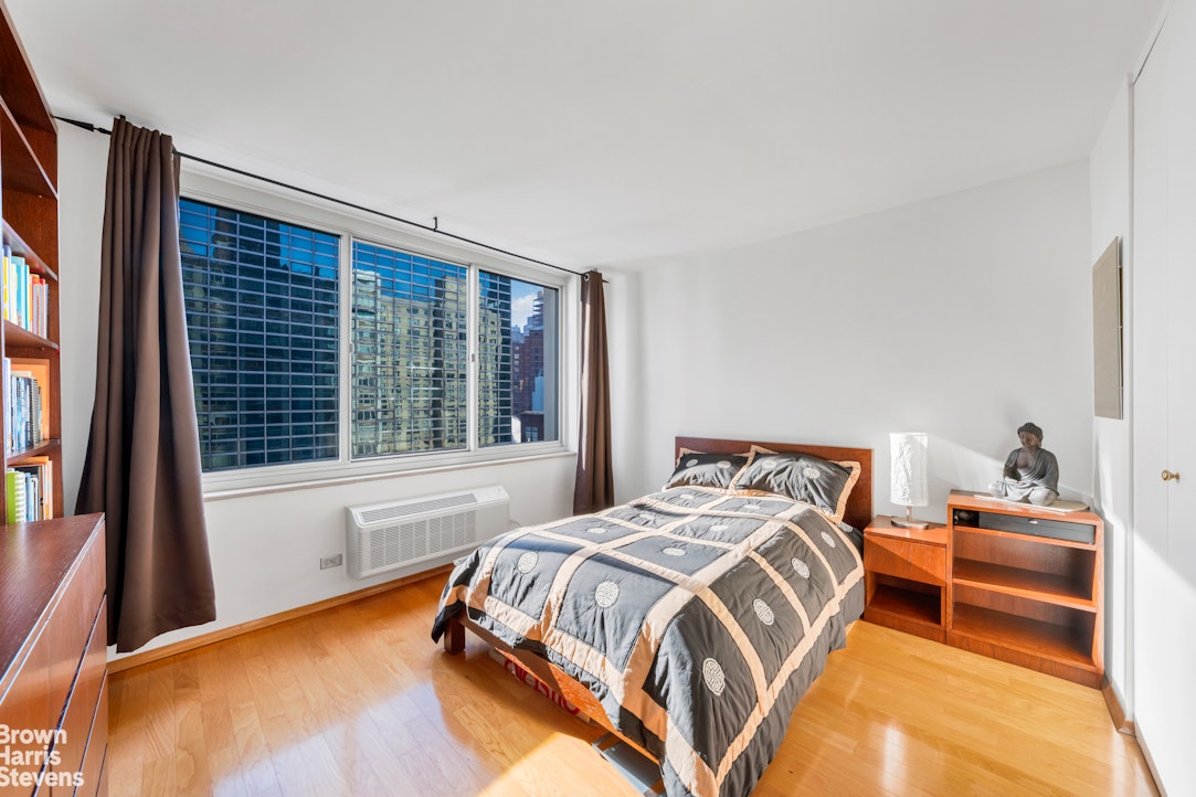 333 East 45th Street 26F Turtle Bay New York NY 10017