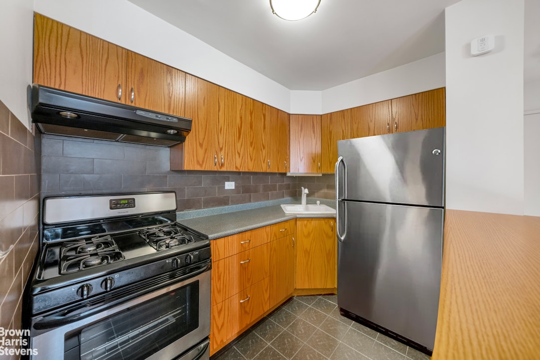 333 East 45th Street 26F Turtle Bay New York NY 10017