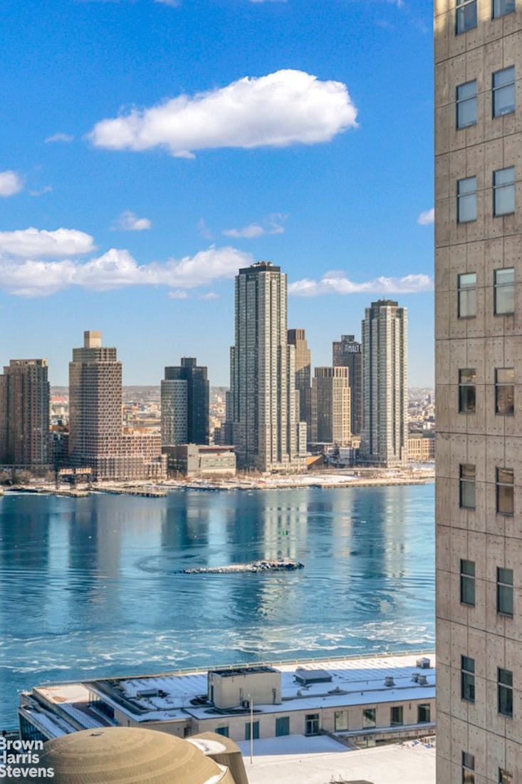 333 East 45th Street 26F Turtle Bay New York NY 10017