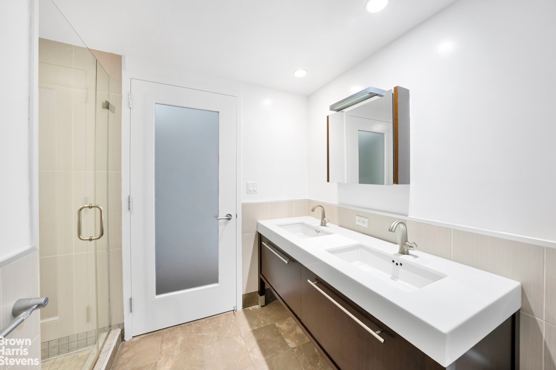 225 East 34th Street Murray Hill New York NY 10016