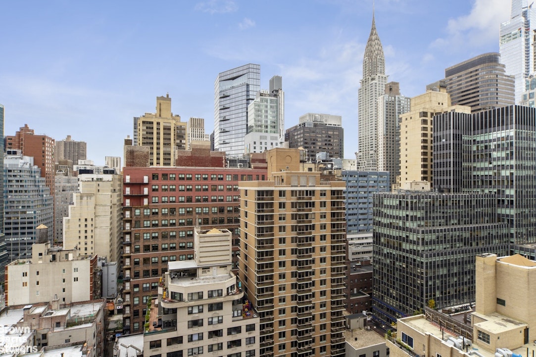 236 East 47th Street 21B Turtle Bay New York NY 10017