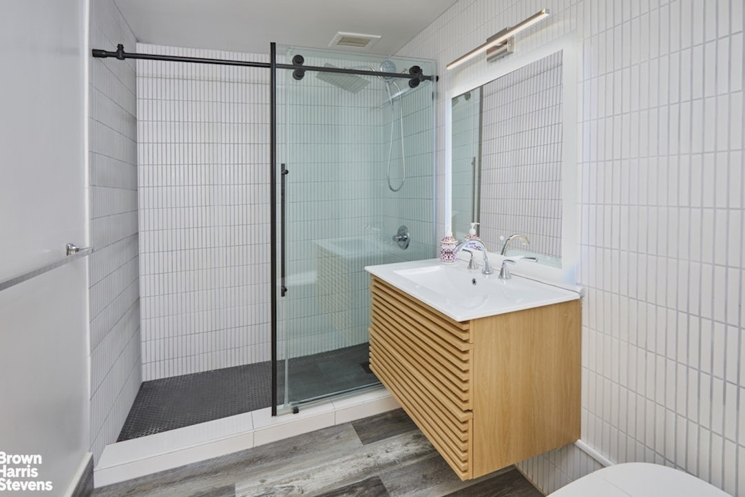 870 United Nations Plaza Beekman Place New York NY 10017