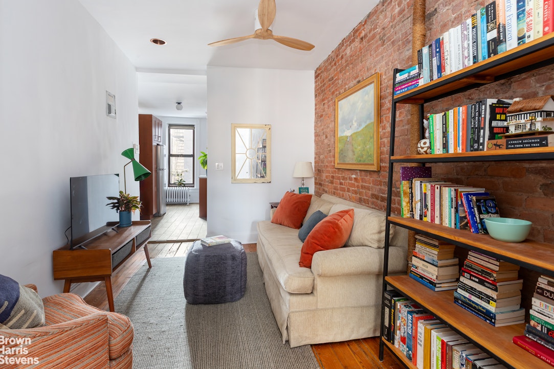 537 Clinton Street 2B Carroll Gardens Brooklyn NY 11231