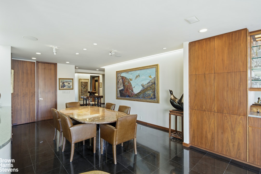 425 East 58th Street 15F Sutton Place New York NY 10022