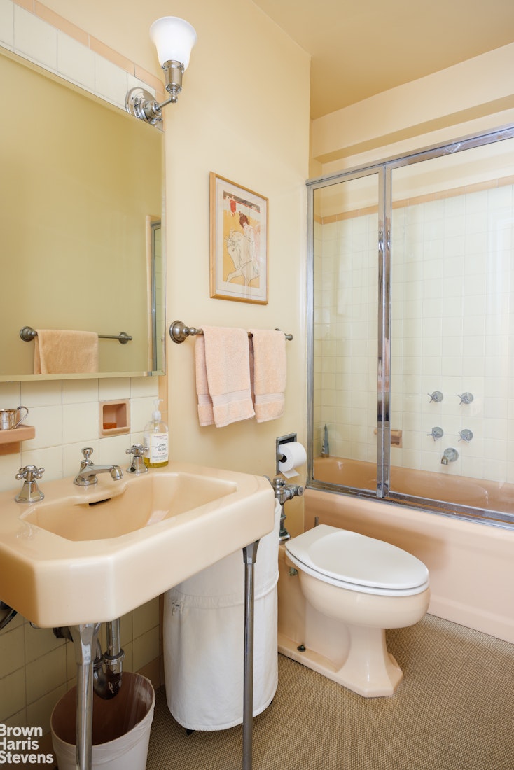 19 East 88th Street 6AH Carnegie Hill New York NY 10128