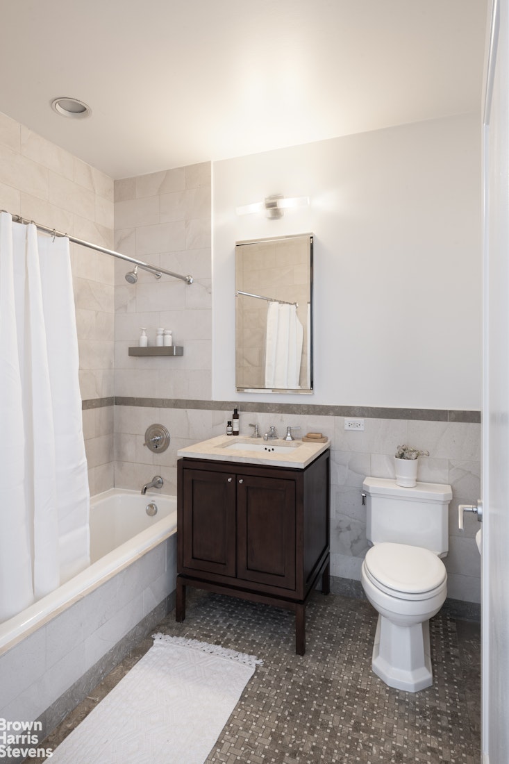 1 Hanson Place 13C Fort Greene Brooklyn NY 11217