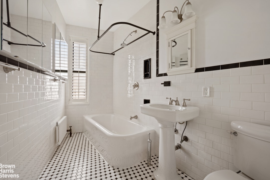 7119 Shore Road 2A Bay Ridge Brooklyn NY 11209