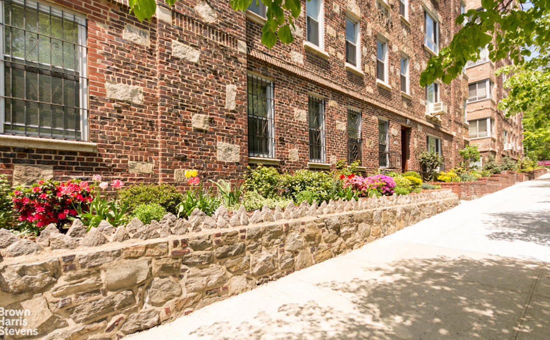 4445 Post Road 3B Fieldston Bronx NY 10471