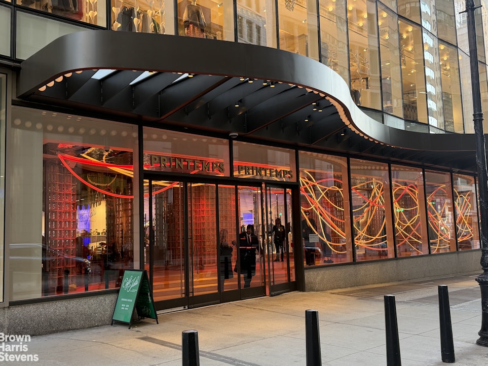 300 Albany Street 2D Battery Park City New York NY 10280