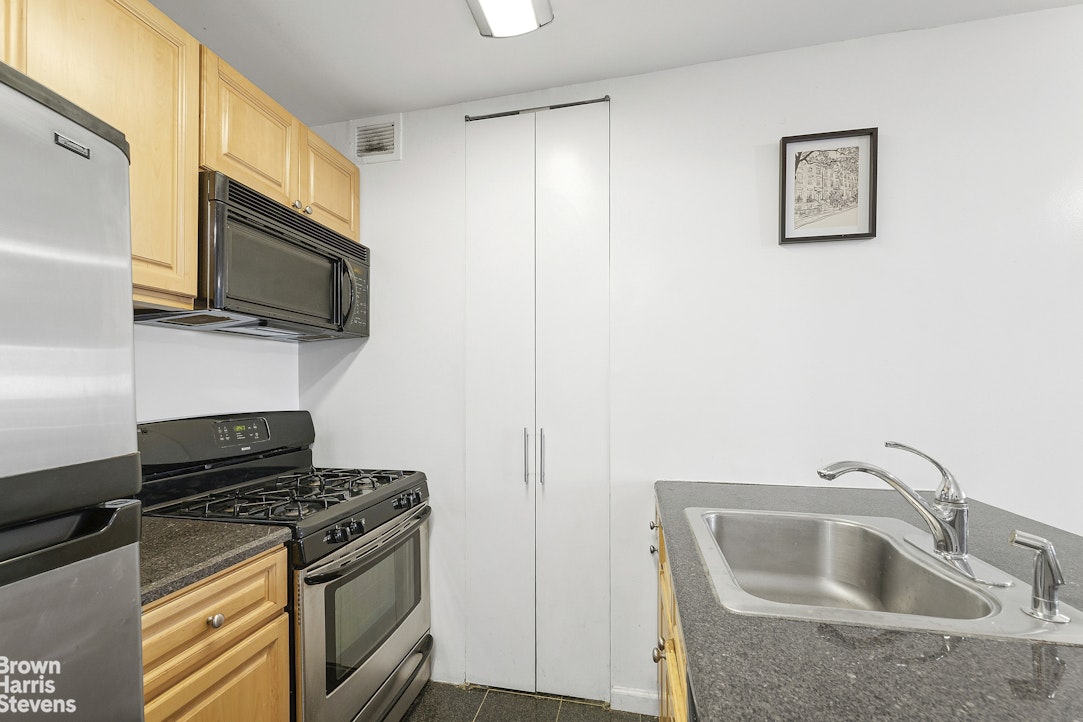 300 Albany Street 2D Battery Park City New York NY 10280