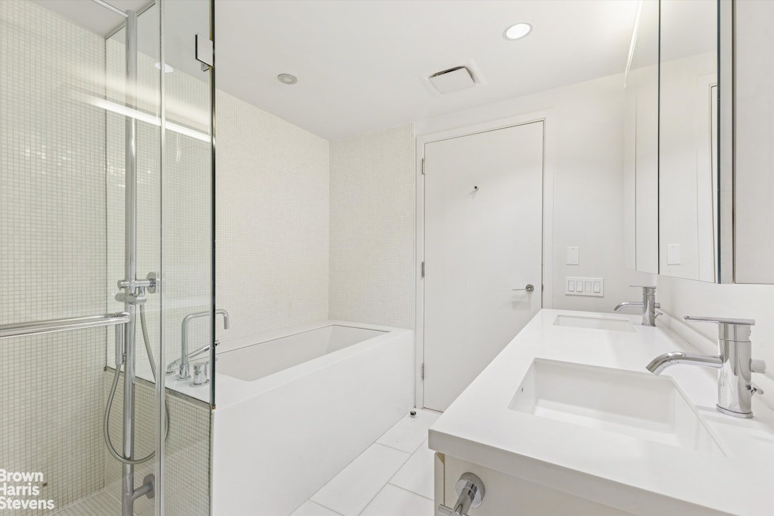 425 West 53rd Street Clinton New York NY 10019