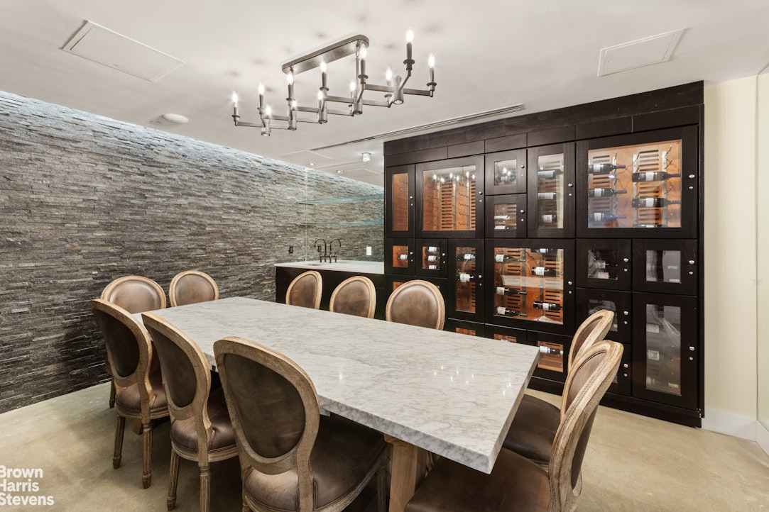 416 West 52nd Street 207 Clinton New York NY 10019