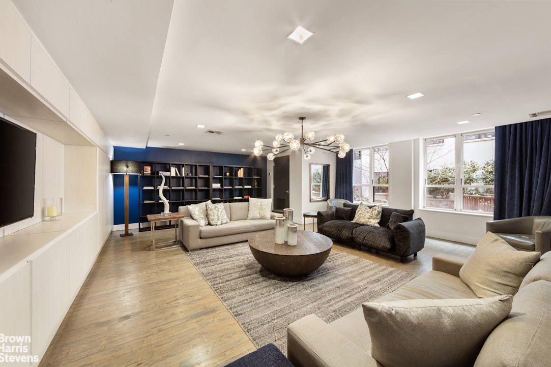 416 West 52nd Street 207 Clinton New York NY 10019