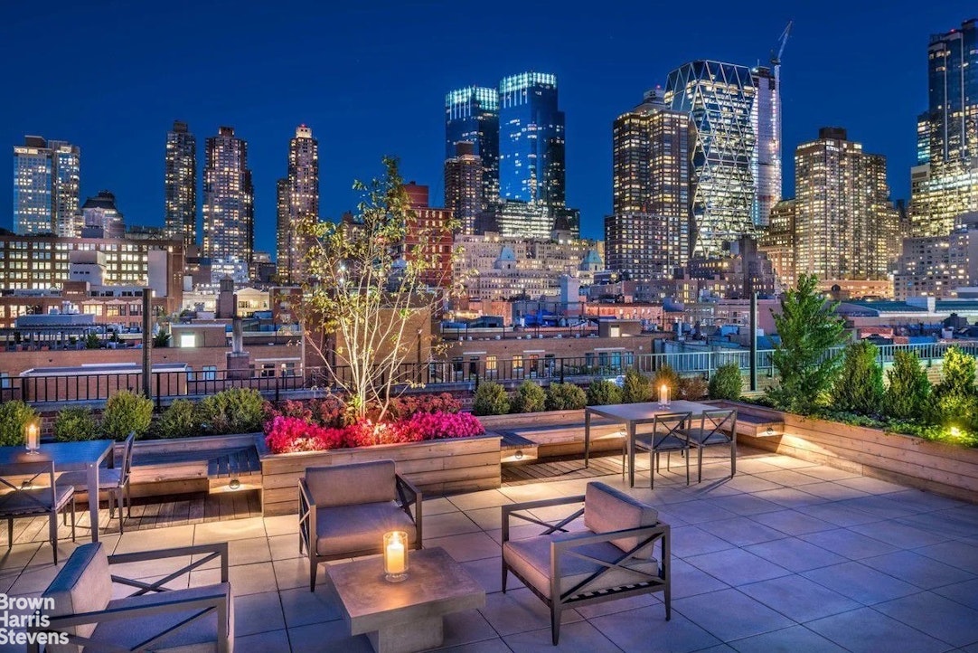 416 West 52nd Street 207 Clinton New York NY 10019