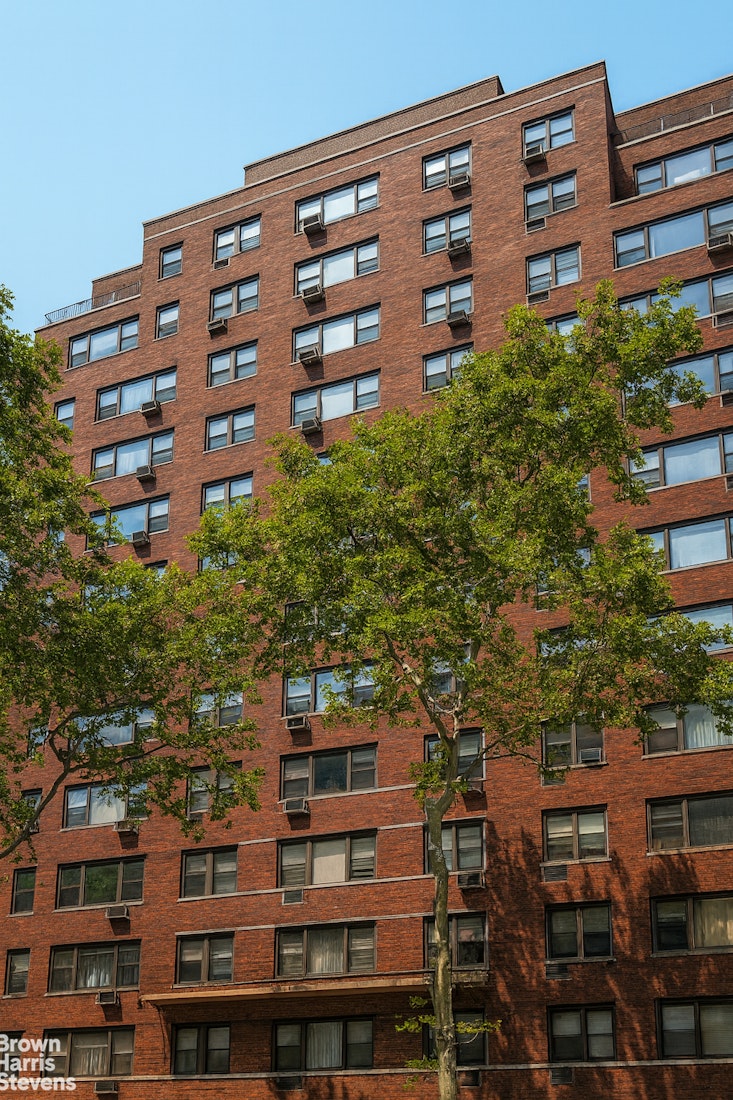 345 East 52nd Street 9H Turtle Bay New York NY 10022