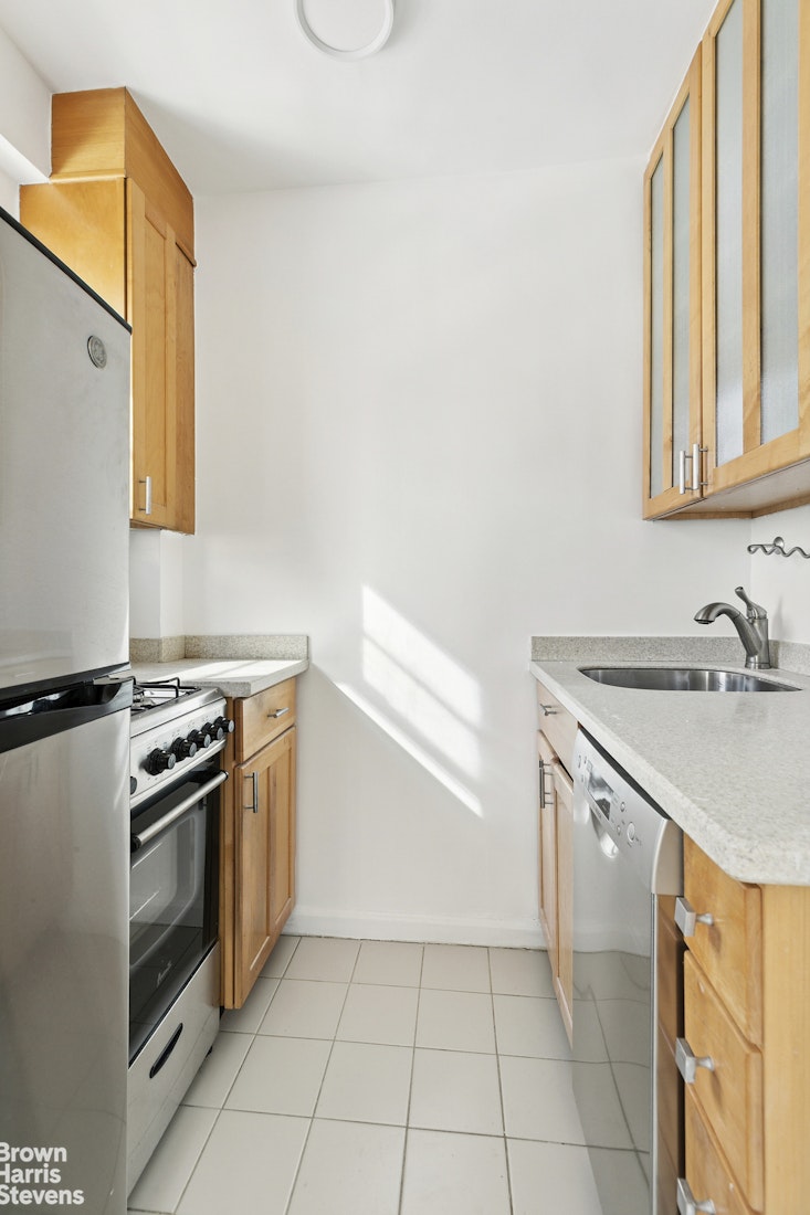 345 East 52nd Street 9H Turtle Bay New York NY 10022