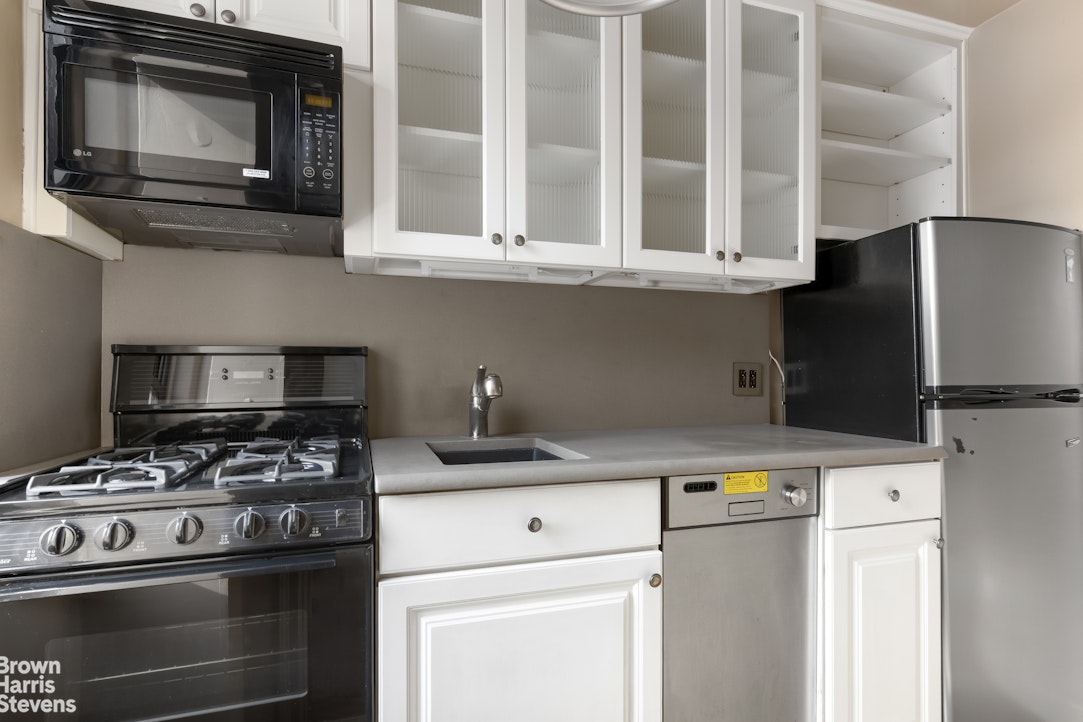 140 East 28th Street 10C Kips Bay New York NY 10016