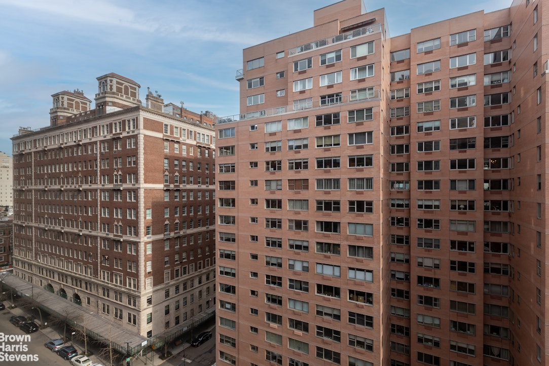 20 Sutton Place South 12A Sutton Place New York NY 10022