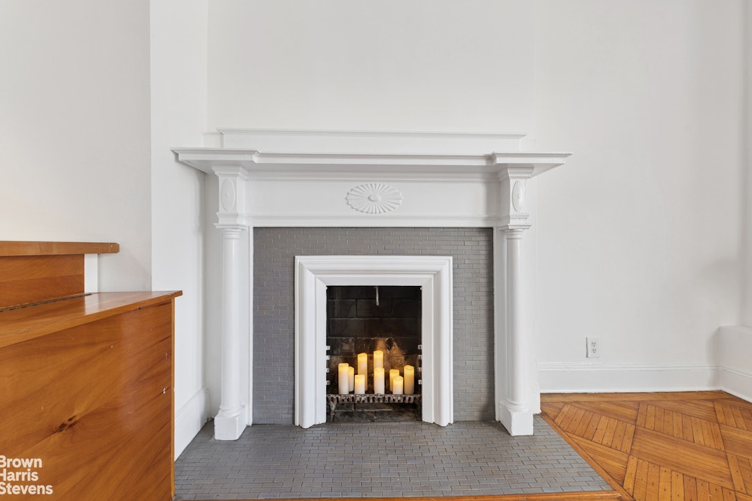 31 Pierrepont Street 3B Brooklyn Heights Brooklyn NY 11201