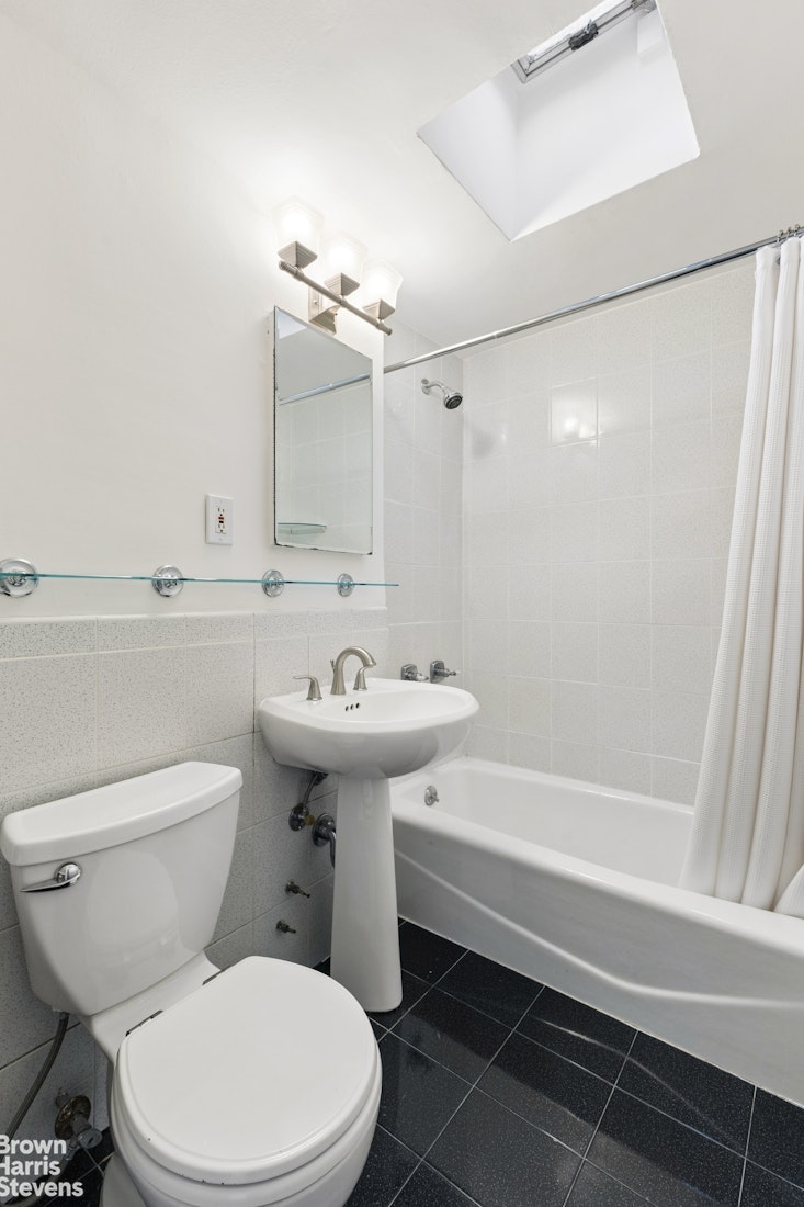 31 Pierrepont Street 3B Brooklyn Heights Brooklyn NY 11201
