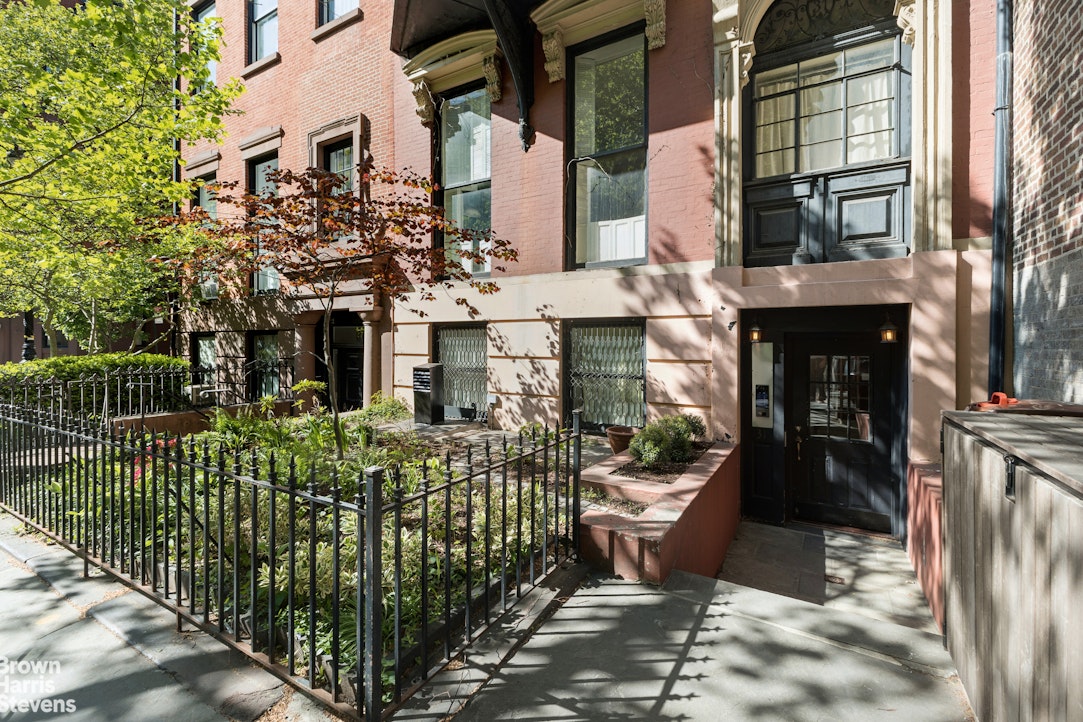 31 Pierrepont Street 3B Brooklyn Heights Brooklyn NY 11201