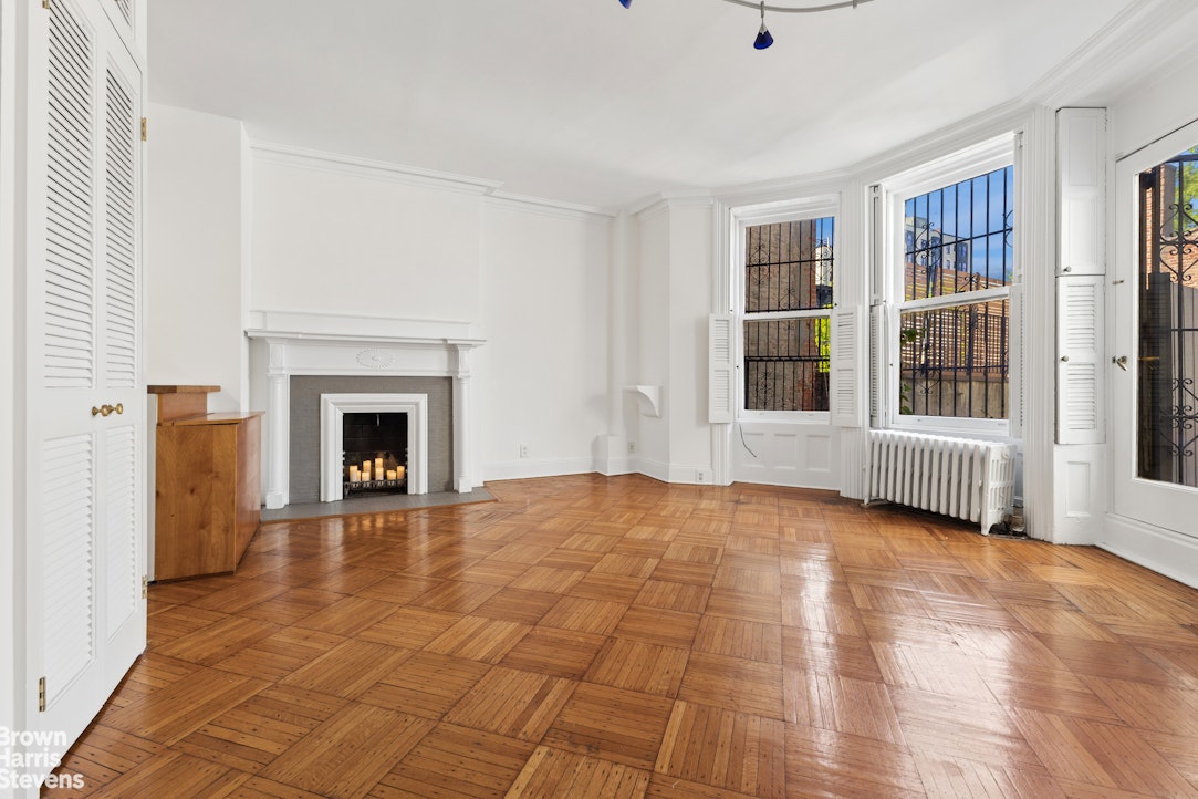 31 Pierrepont Street 3B Brooklyn Heights Brooklyn NY 11201