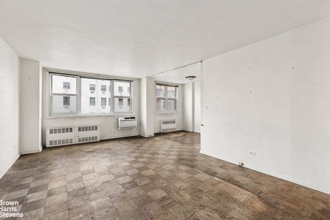 77 Seventh Avenue 4L Chelsea New York NY 10011