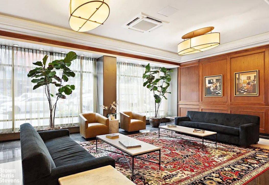 77 Seventh Avenue 4L Chelsea New York NY 10011