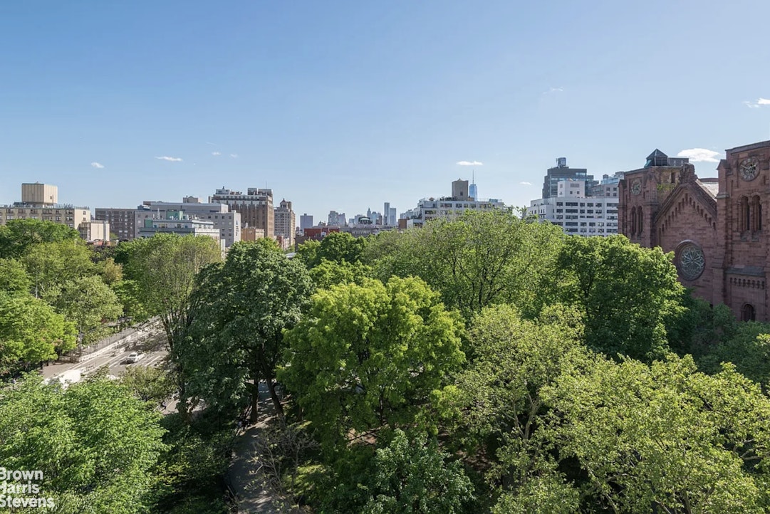 305 Second Avenue 542 Gramercy Park New York NY 10003