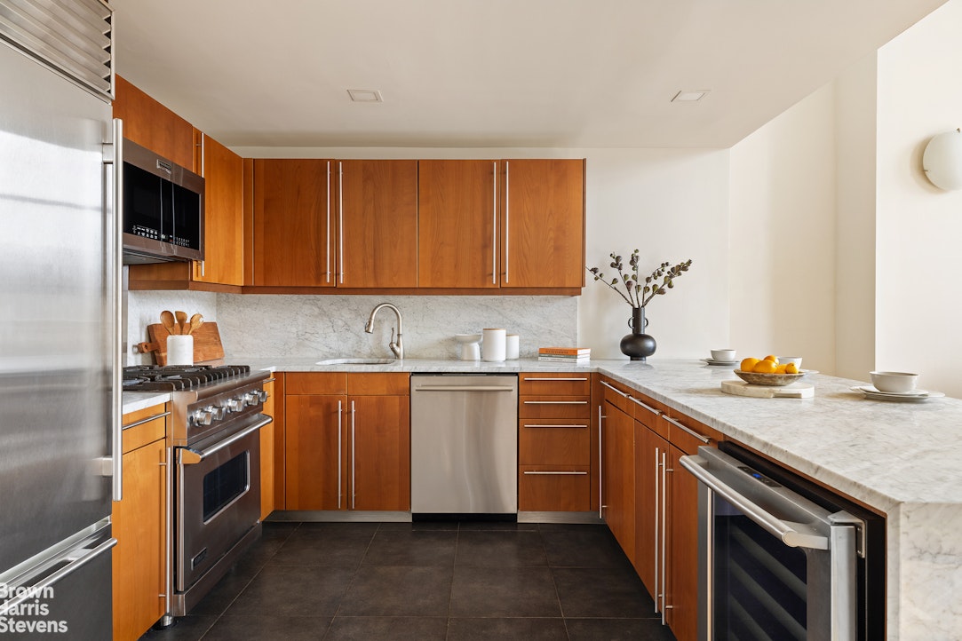 305 Second Avenue 542 Gramercy Park New York NY 10003