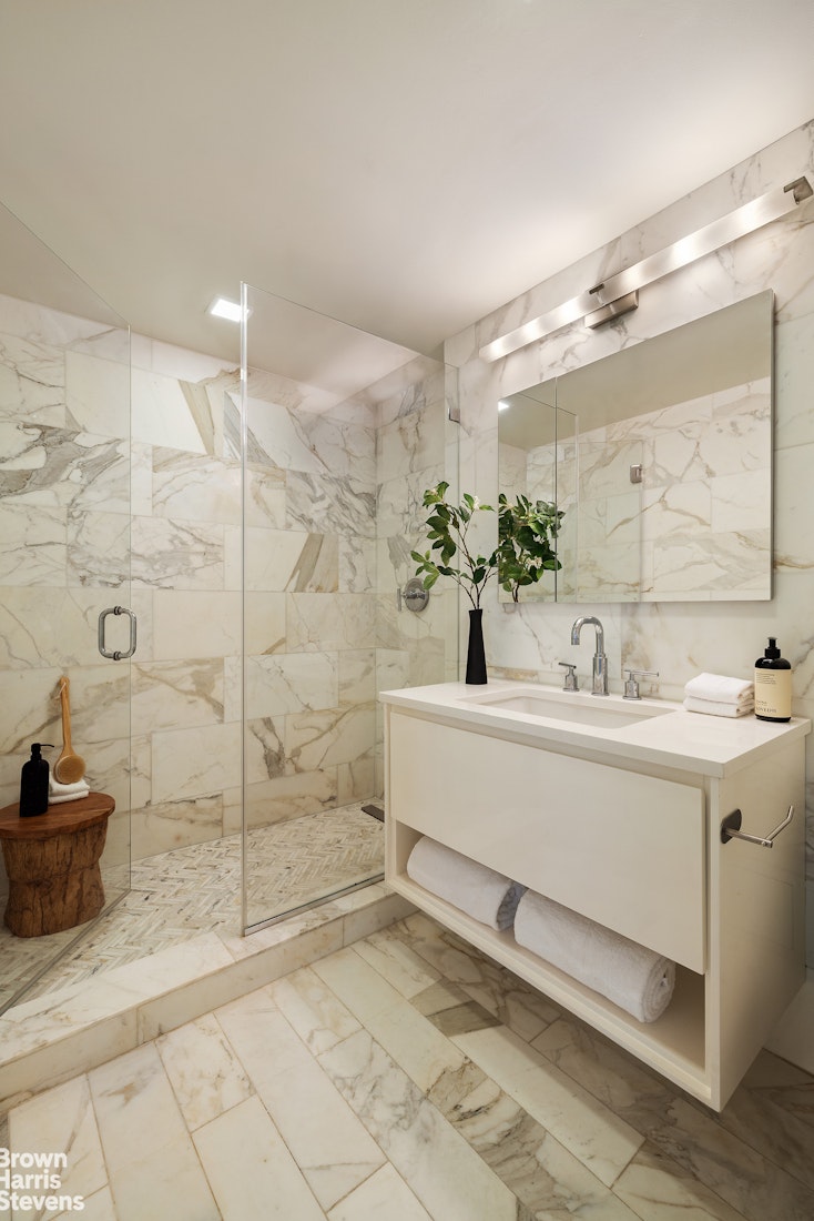 305 Second Avenue 542 Gramercy Park New York NY 10003