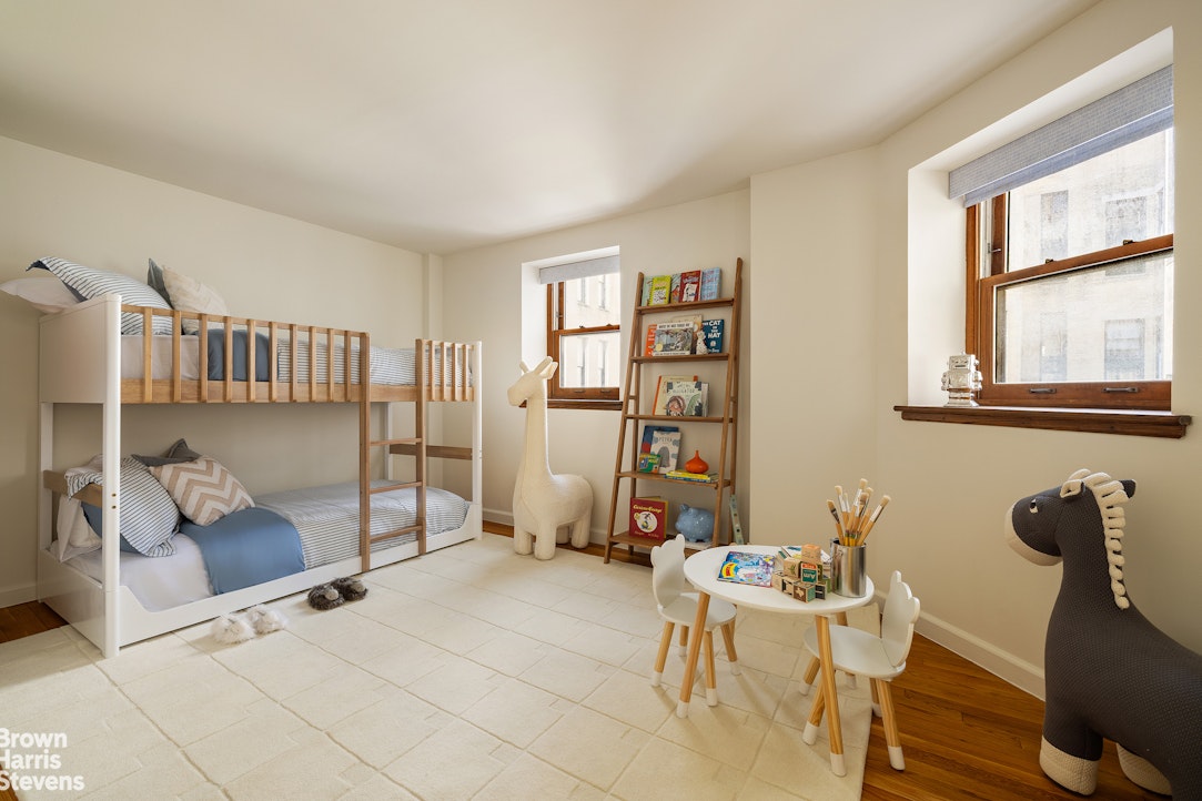 305 Second Avenue 542 Gramercy Park New York NY 10003