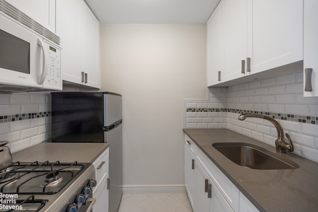 310 West 56th Street 9H Clinton New York NY 10019