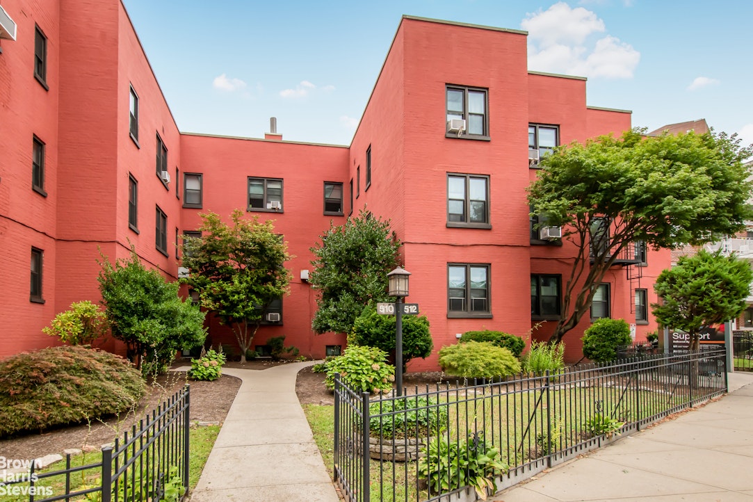 512 Kappock Street 2J Riverdale Bronx NY 10463