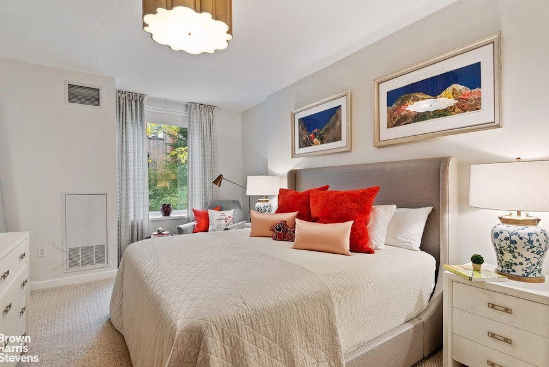 462 West 58th Street 1A Clinton New York NY 10019