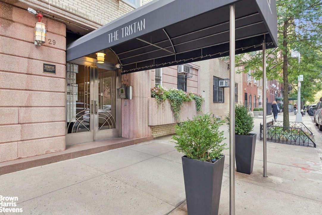 29 West 64th Street 5C Lincoln Square New York NY 10023