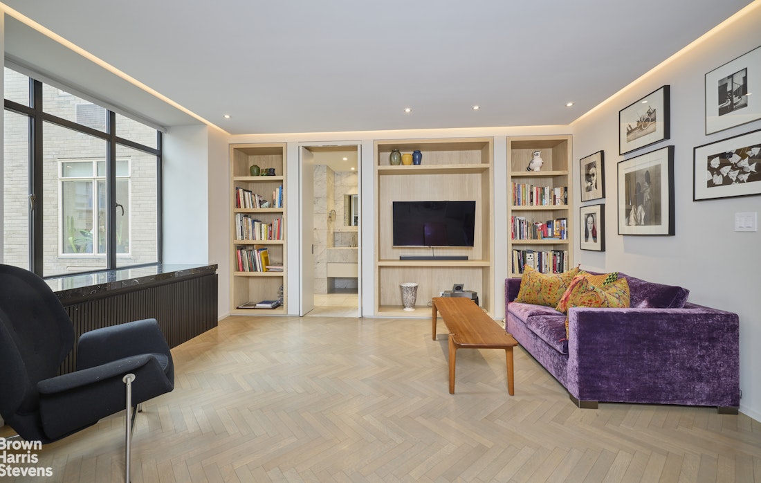 17 West 54th Street 8B Midtown West New York NY 10019