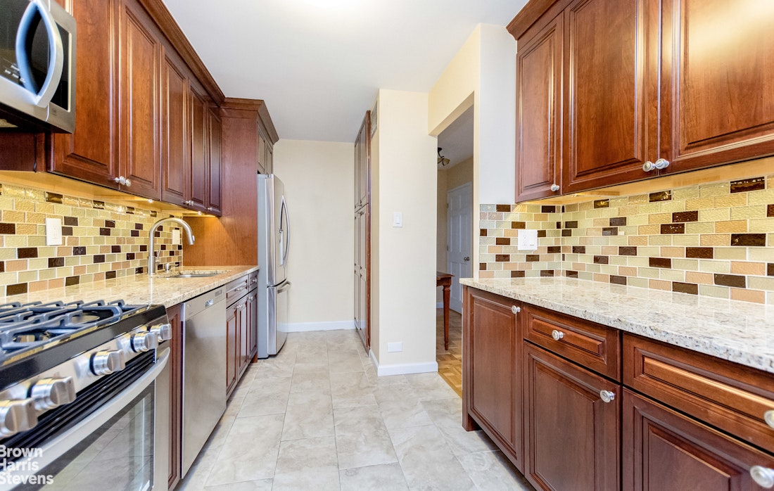 2500 Johnson Avenue 9P Spuyten Duyvil Bronx NY 10463