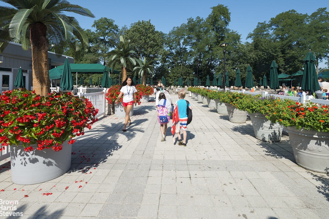 5700 Arlington Avenue 21R Riverdale Bronx NY 10471