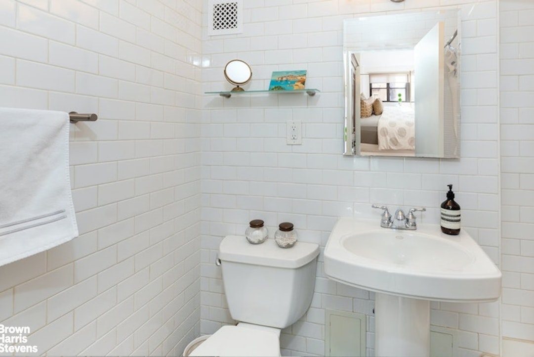 210 East 15th Street 5H Gramercy Park New York NY 10003