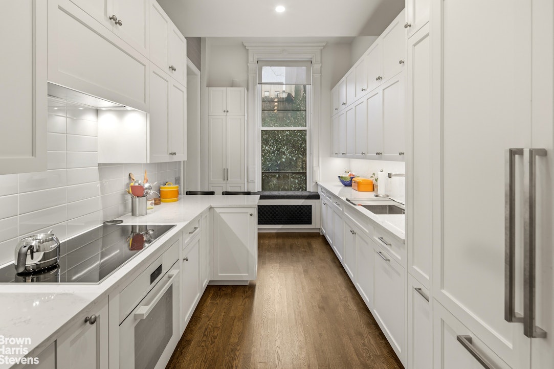 73 Remsen Street 2 Brooklyn Heights Brooklyn NY 11201