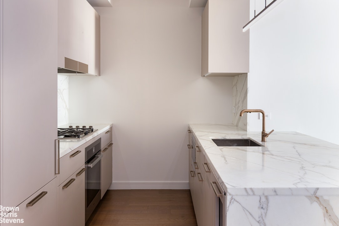 305 East 51st Street 6H Turtle Bay New York NY 10022