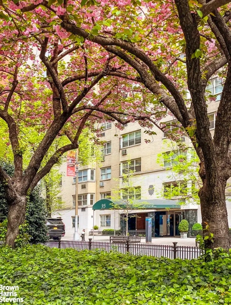 35 Park Avenue 14F Murray Hill New York NY 10016