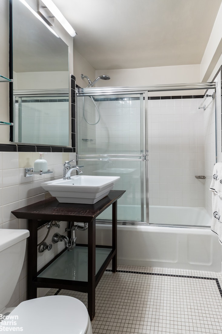 123 East 37th Street Murray Hill New York NY 10016