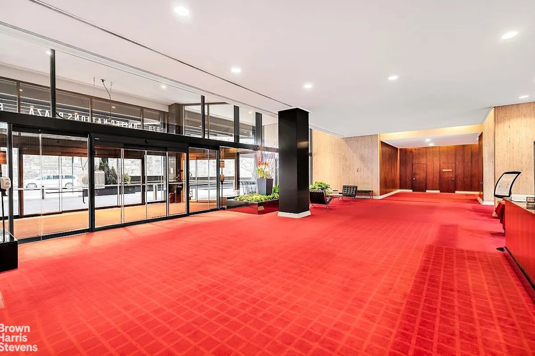 870 United Nations Plaza Beekman Place New York NY 10017